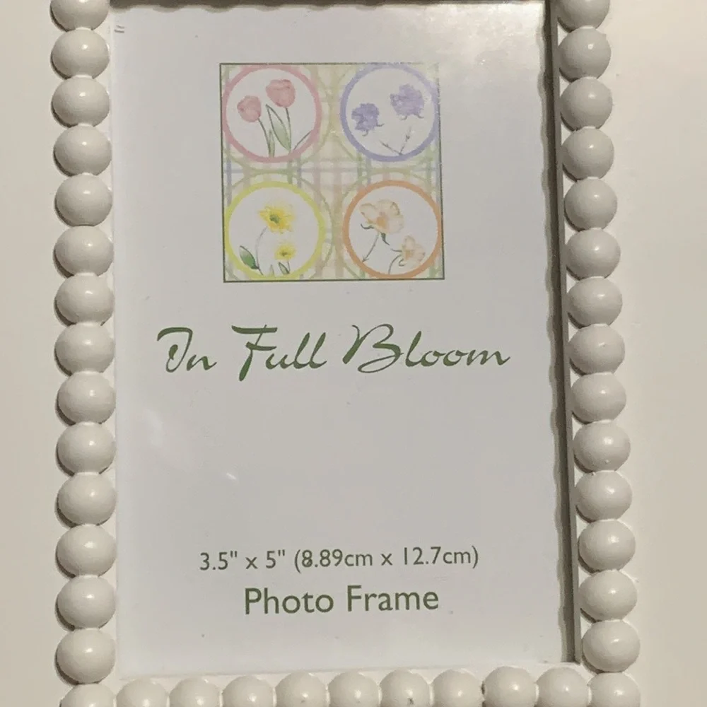 On Full Bloom-Photo Frame 3.5”x5”